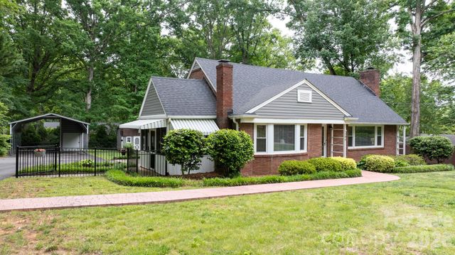 508 2nd Avenue NE, Conover, NC 28613