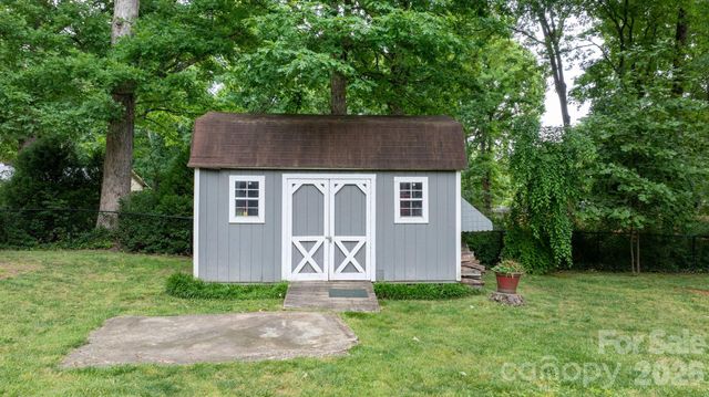 508 2nd Avenue NE, Conover, NC 28613