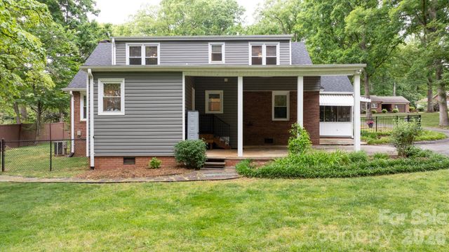 508 2nd Avenue NE, Conover, NC 28613