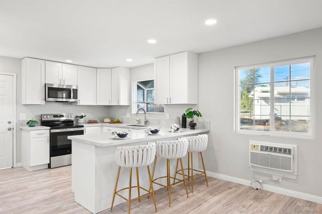 115 Beech Place, El Cajon, CA 92021