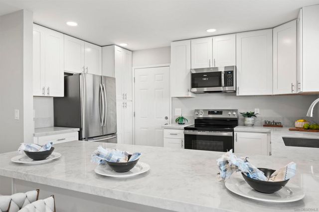 115 Beech Place, El Cajon, CA 92021