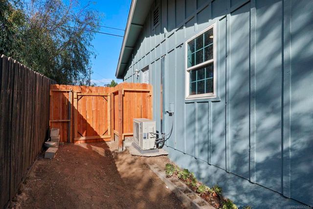 115 Beech Place, El Cajon, CA 92021