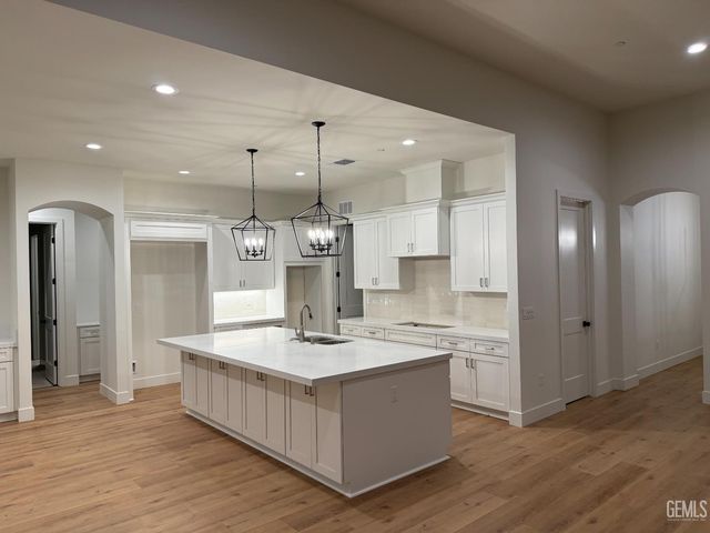 13602 Philip Phelps Avenue, Bakersfield, CA 93314