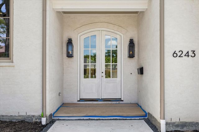 6243 Briar Rose Drive, Houston, TX 77057