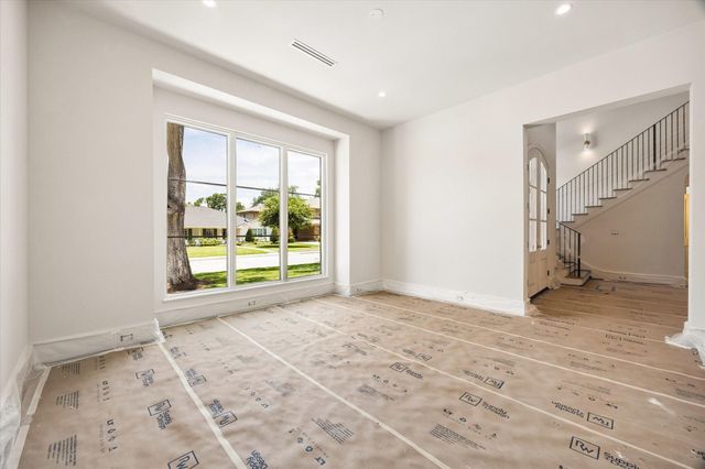 6243 Briar Rose Drive, Houston, TX 77057