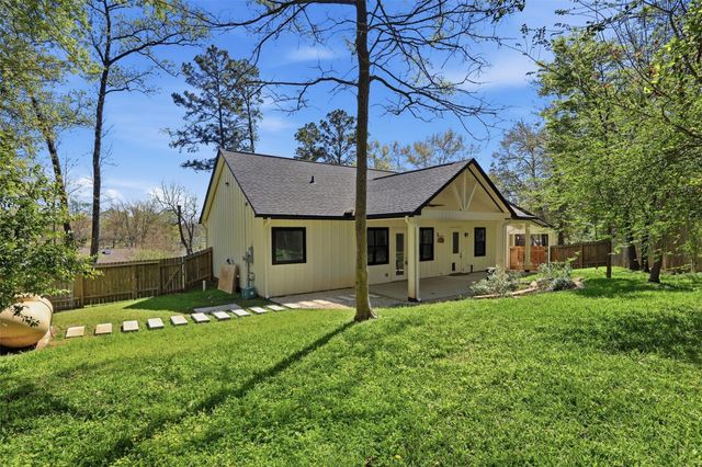 13203 Royal Shores Drive, Conroe, TX 77303