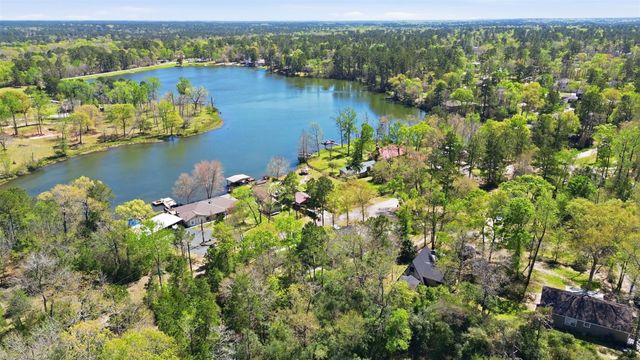 13203 Royal Shores Drive, Conroe, TX 77303