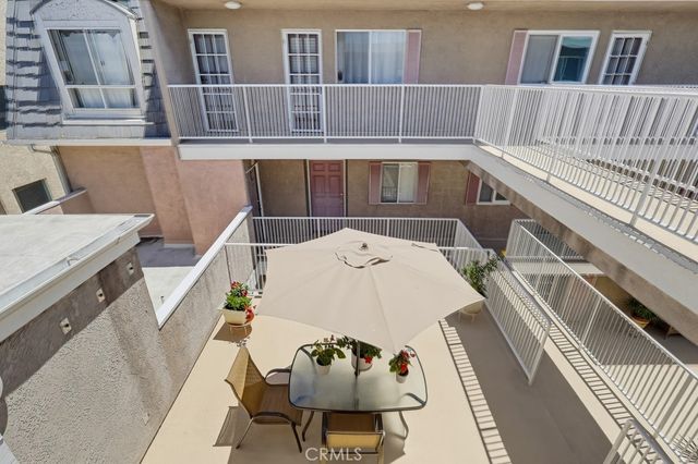 1355 Loma Avenue 311, Long Beach, CA 90804