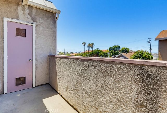 1355 Loma Avenue 311, Long Beach, CA 90804