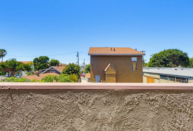 1355 Loma Avenue 311, Long Beach, CA 90804