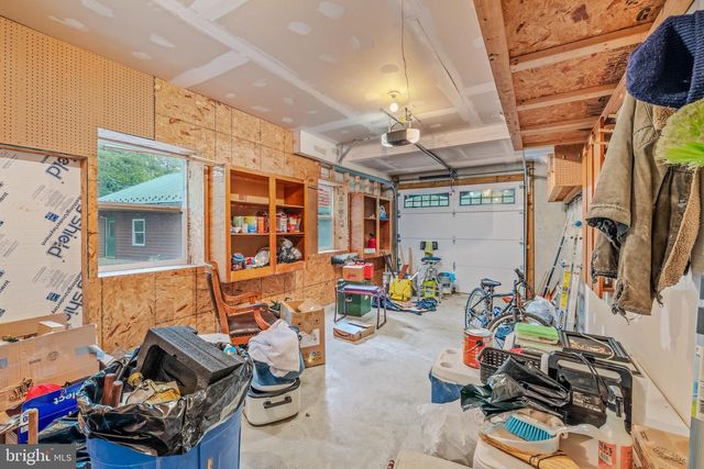 175 CHASE WOODS LN, Great Cacapon, WV 25422