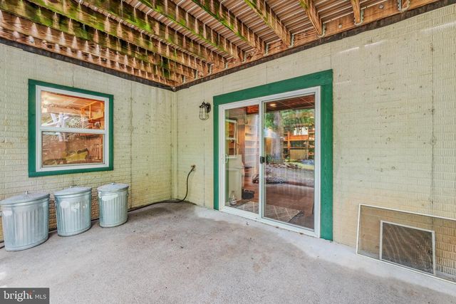 175 CHASE WOODS LN, Great Cacapon, WV 25422