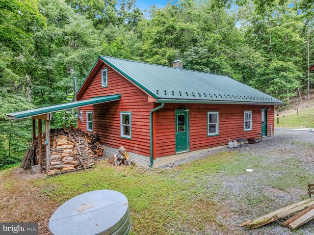 175 CHASE WOODS LN, Great Cacapon, WV 25422