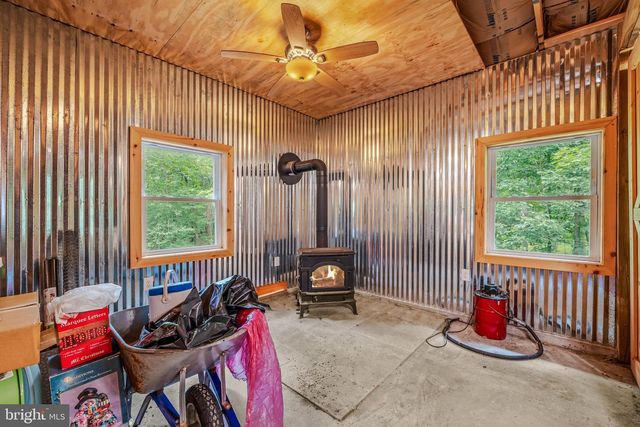 175 CHASE WOODS LN, Great Cacapon, WV 25422