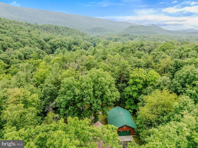 175 CHASE WOODS LN, Great Cacapon, WV 25422