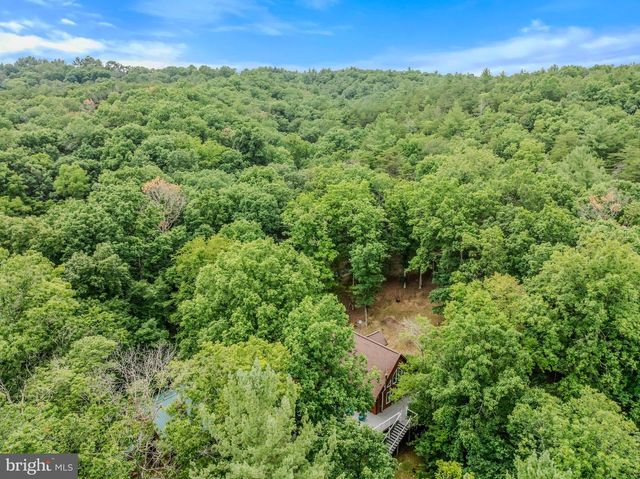 175 CHASE WOODS LN, Great Cacapon, WV 25422