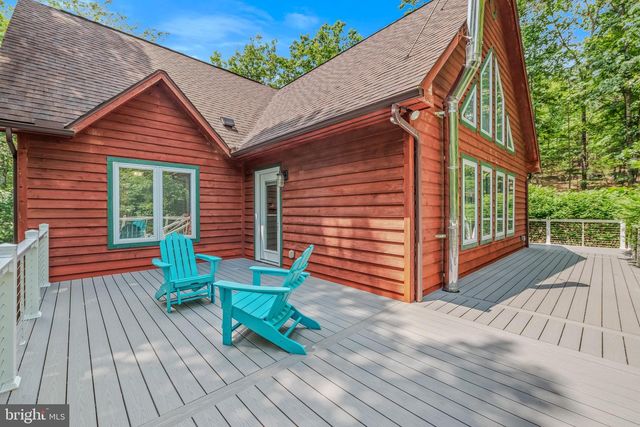175 CHASE WOODS LN, Great Cacapon, WV 25422