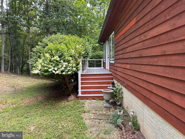 175 CHASE WOODS LN, Great Cacapon, WV 25422