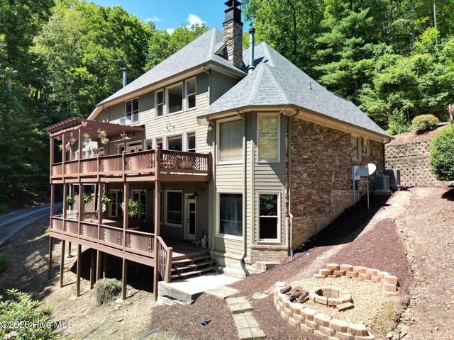 382 Lake Shore Drive, Topton, NC 28781