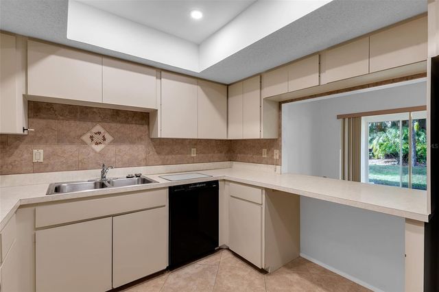 5241 MARSH FIELD LANE 18, Sarasota, FL 34235