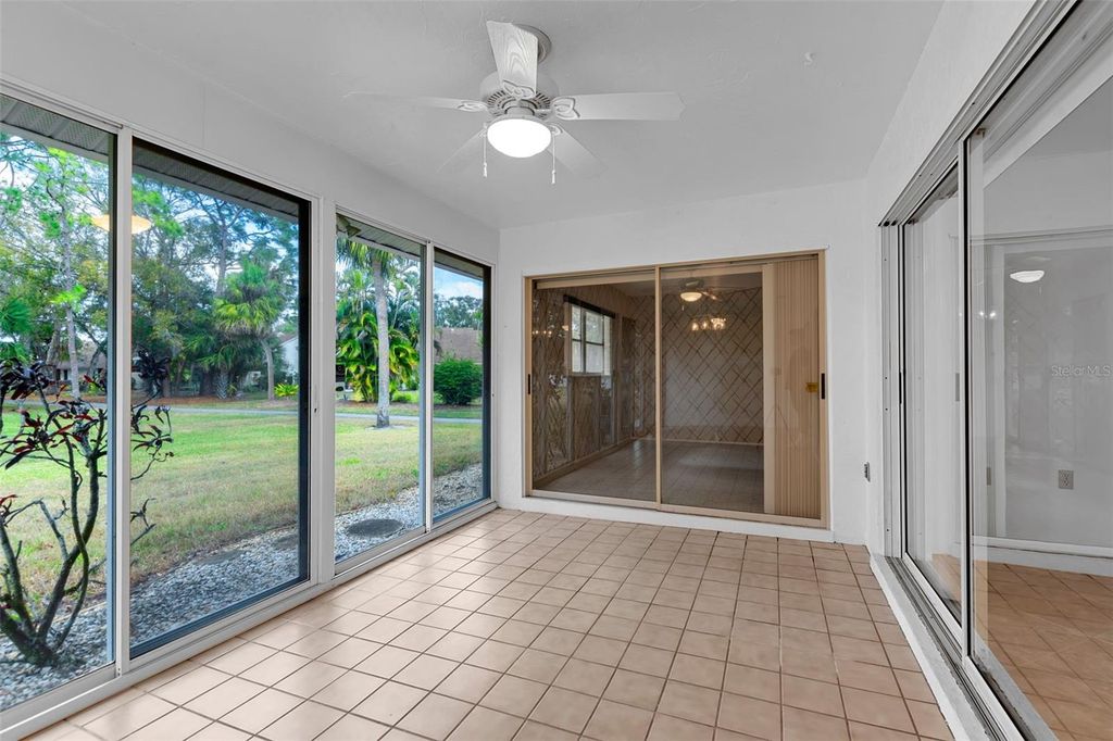 Image 32 of property listing at 5241 MARSH FIELD LANE 18, Sarasota, FL 34235