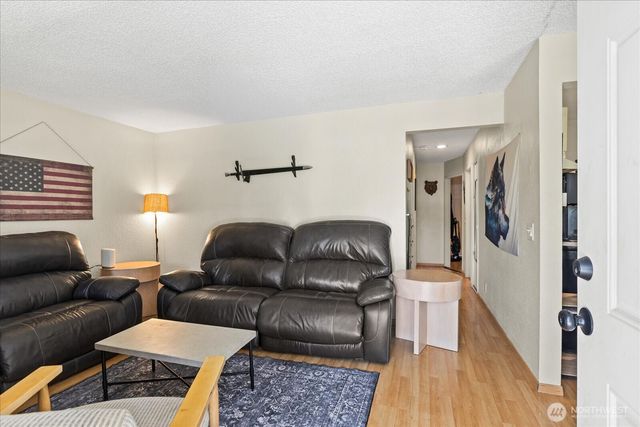 2215 Jackson Avenue, Everett, WA 98203