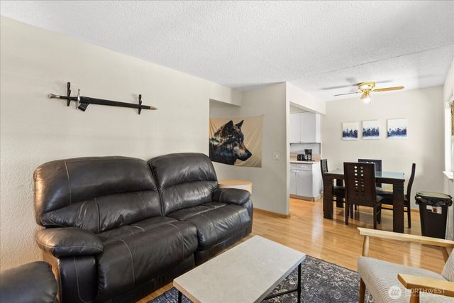 2215 Jackson Avenue, Everett, WA 98203