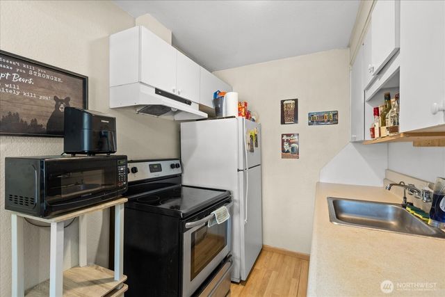 2215 Jackson Avenue, Everett, WA 98203