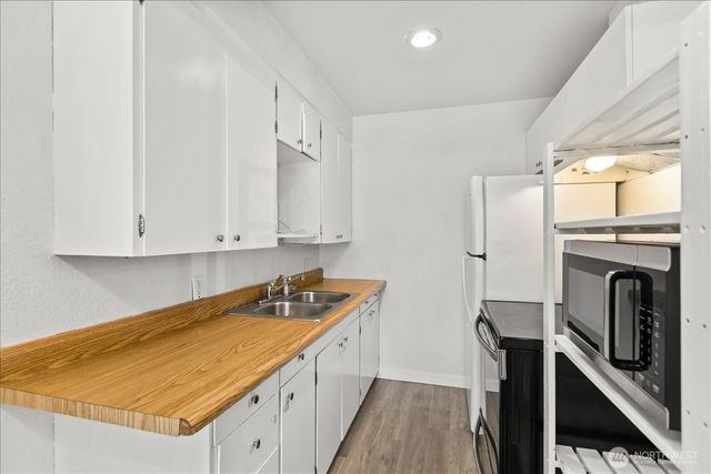 2215 Jackson Avenue, Everett, WA 98203