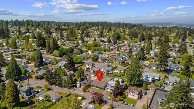 2215 Jackson Avenue, Everett, WA 98203