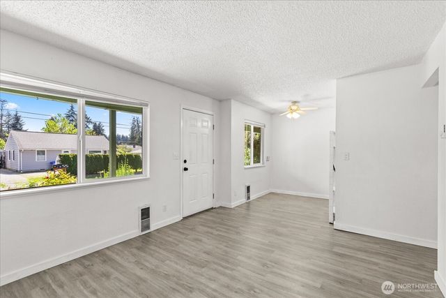2215 Jackson Avenue, Everett, WA 98203