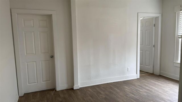 111 E Lewis Street B, Conroe, TX 77301