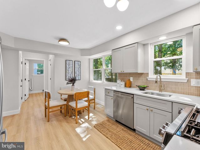 47 COUNTRY CLUB RD, Pine Hill, NJ 08021