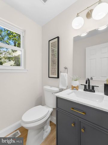 47 COUNTRY CLUB RD, Pine Hill, NJ 08021