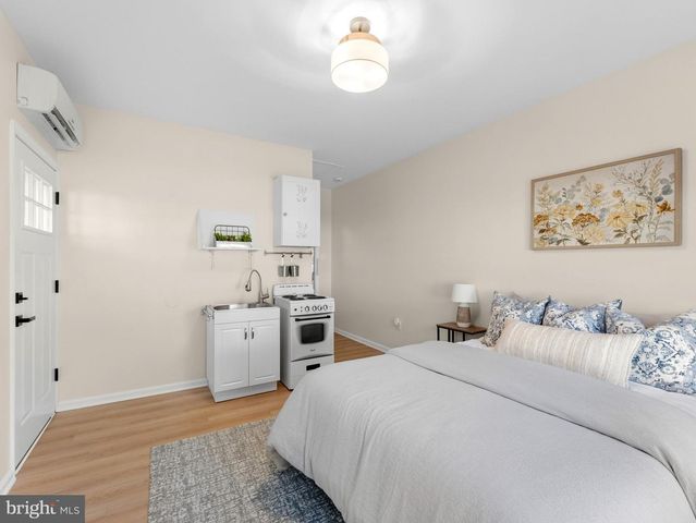 47 COUNTRY CLUB RD, Pine Hill, NJ 08021