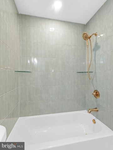 47 COUNTRY CLUB RD, Pine Hill, NJ 08021