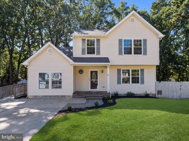 47 COUNTRY CLUB RD, Pine Hill, NJ 08021