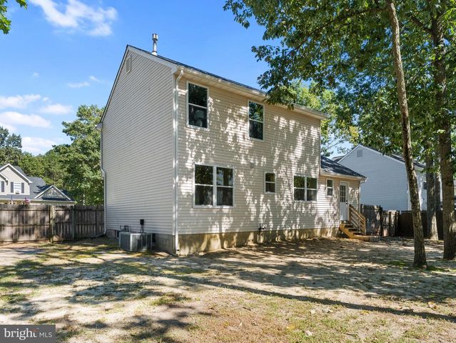 47 COUNTRY CLUB RD, Pine Hill, NJ 08021