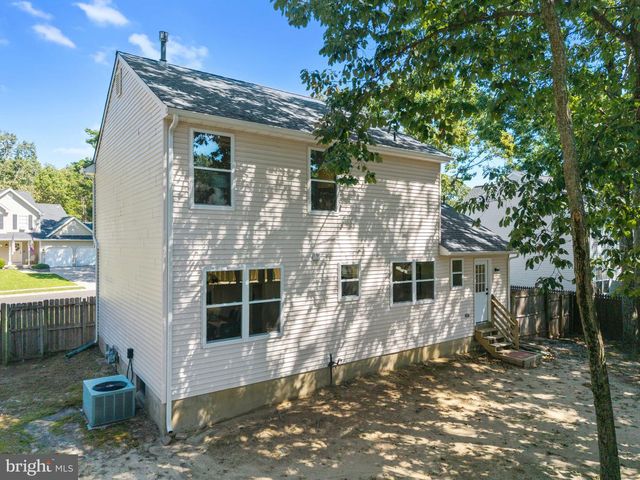 47 COUNTRY CLUB RD, Pine Hill, NJ 08021