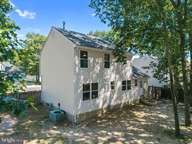 47 COUNTRY CLUB RD, Pine Hill, NJ 08021