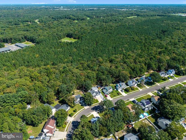 47 COUNTRY CLUB RD, Pine Hill, NJ 08021