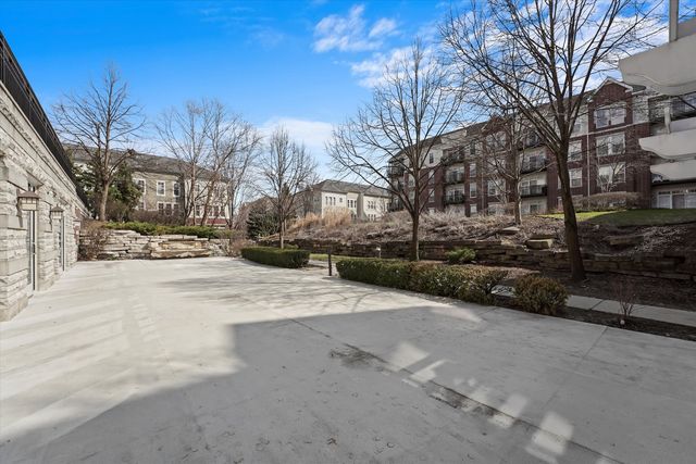7753 Van Buren Street 306, Forest Park, IL 60130