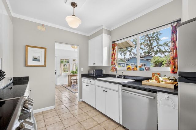 1800 CARLTON DRIVE, Orlando, FL 32806