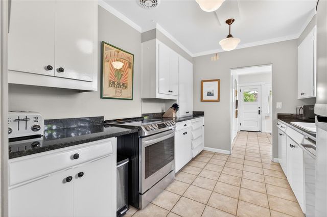 1800 CARLTON DRIVE, Orlando, FL 32806