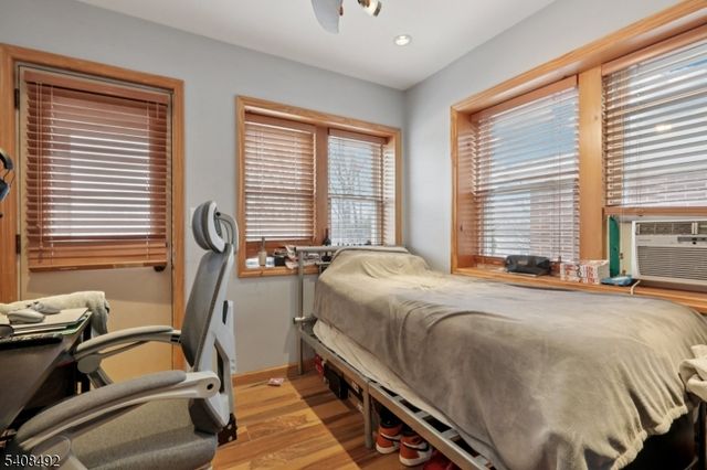 5 Cedar St, North Arlington Boro, NJ 07031