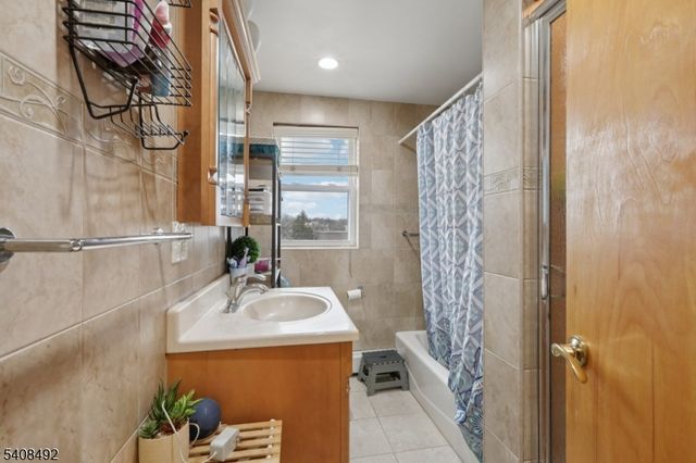 5 Cedar St, North Arlington Boro, NJ 07031