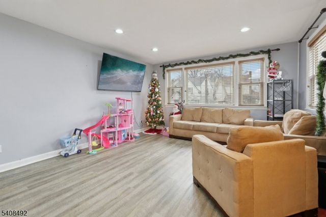 5 Cedar St, North Arlington Boro, NJ 07031