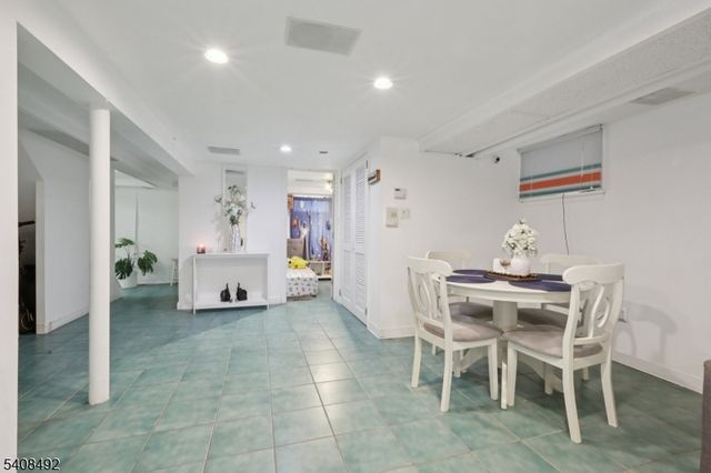 5 Cedar St, North Arlington Boro, NJ 07031