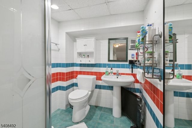 5 Cedar St, North Arlington Boro, NJ 07031