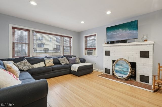 5 Cedar St, North Arlington Boro, NJ 07031